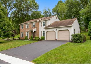 1 Tall Oaks Dr, Hockessin, DE 19707