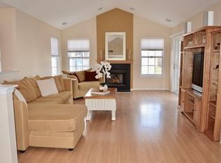 415 Ripley Ct, Piscataway, NJ 08854