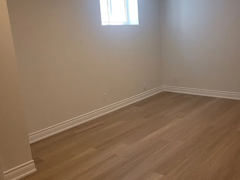 130 Widdifield Ave — Photo 11