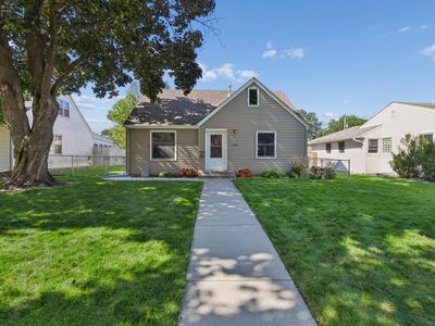 5936 Queen Ave S, Minneapolis, MN, 55410