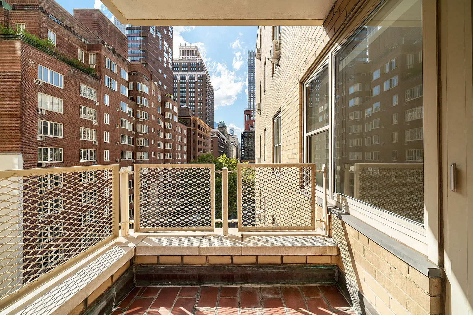 40 Park Avenue — Photo 4