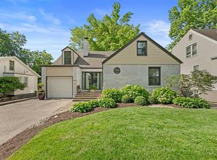 876 Warwick Ln, Saint Louis, MO