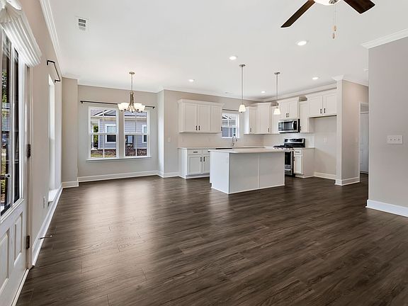 4th image of 341 Moira Cir