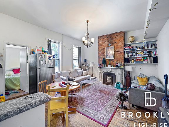 5th image of 603 Van Buren St #2
