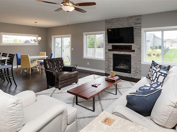 5th image of 9614 Alderwood Dr