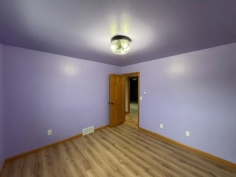 1508 E Becker Rd — Photo 12