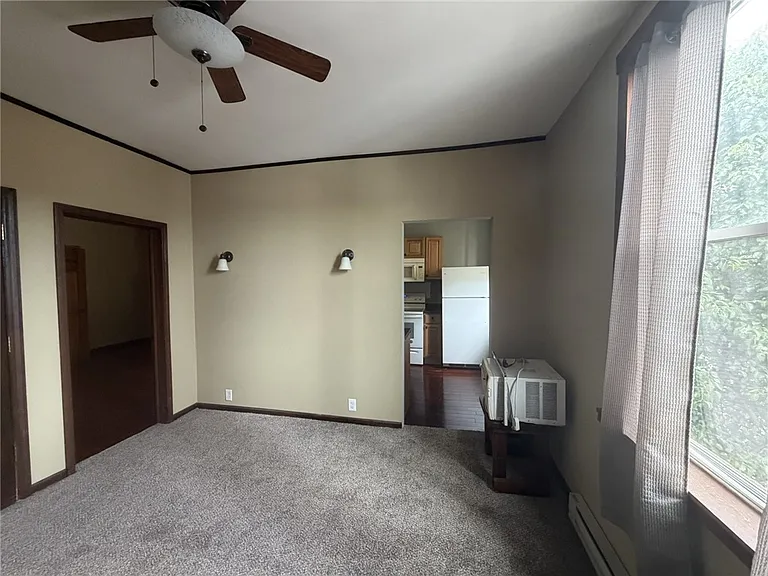 546 California Ave — Photo 5