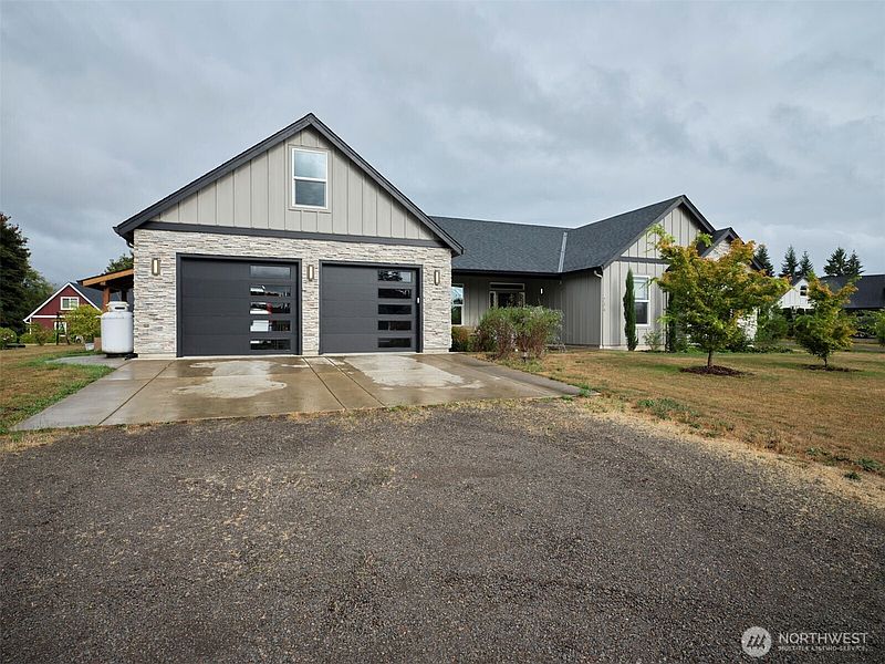 4th image of 234 Hansen Road