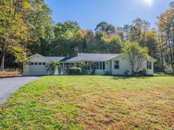 223 Tuttle Road, Woodbury, CT 06798