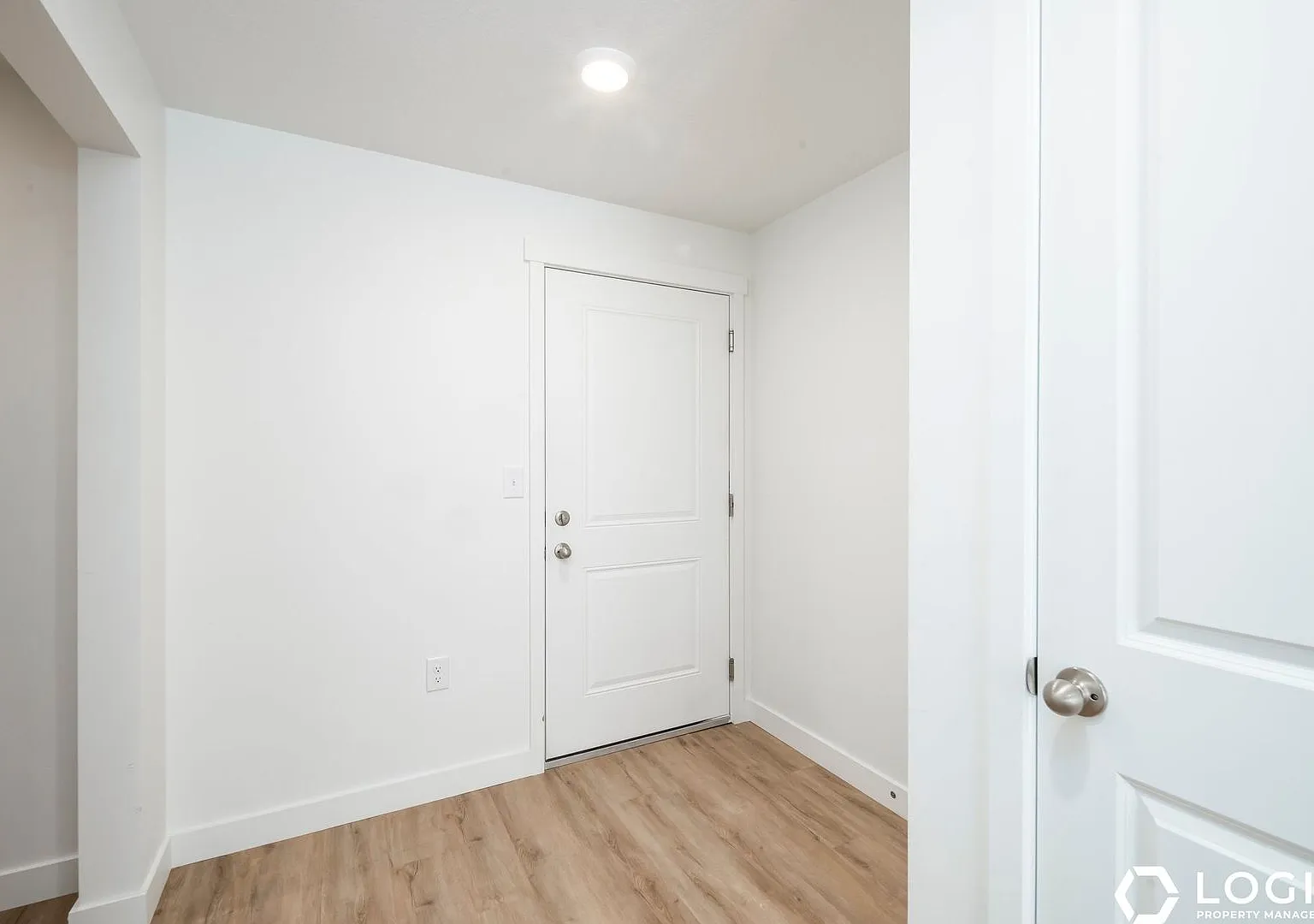 3 Bed / 2 Bath Condo for Rent in Midvale, UT — Photo 4