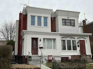 521 Robbins St, Philadelphia, PA 19111