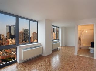 580 W 48th St, New York, NY 10036