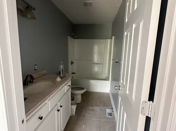 821 Humler St, Louisville, KY 40211