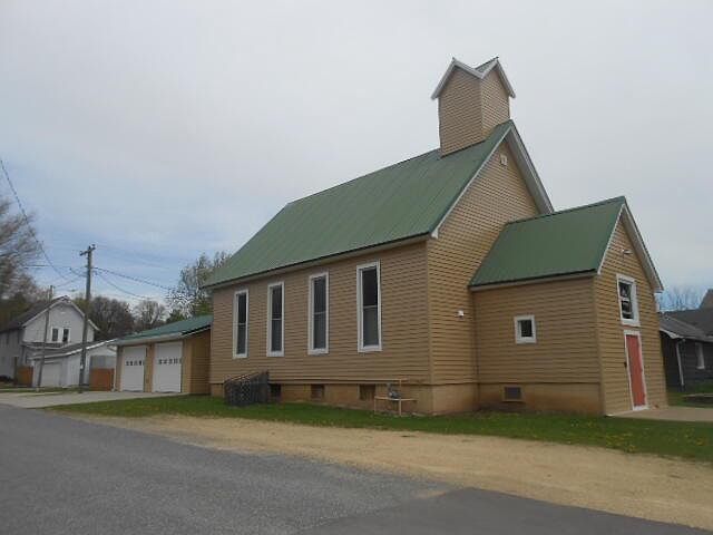1st image of 404 E MAIN STREET