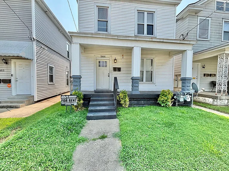 2805 S 4th St — Photo 2
