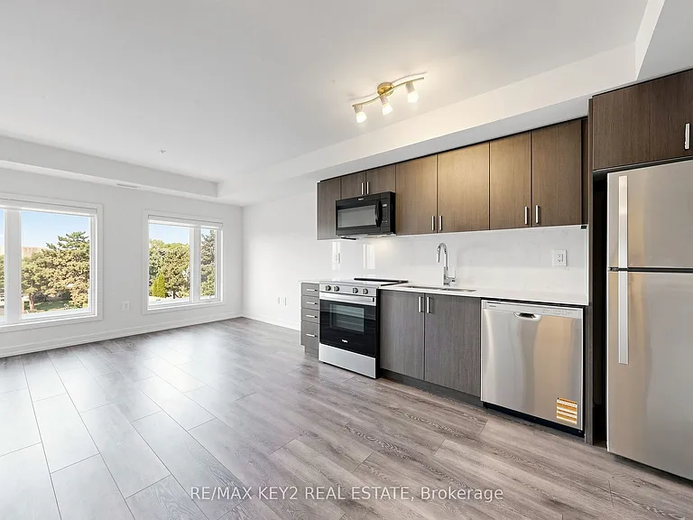 1670 Victoria Park Ave #213 — Photo 4