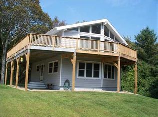 2 S Laurie Dr, Charlestown, RI 02813