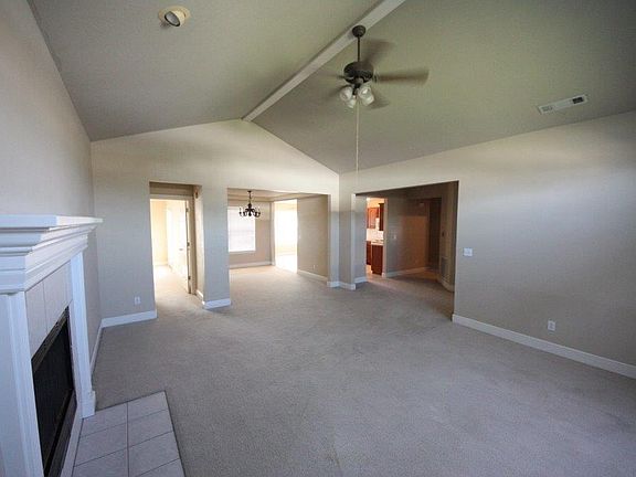 2nd image of 602 Glasgow Ln
