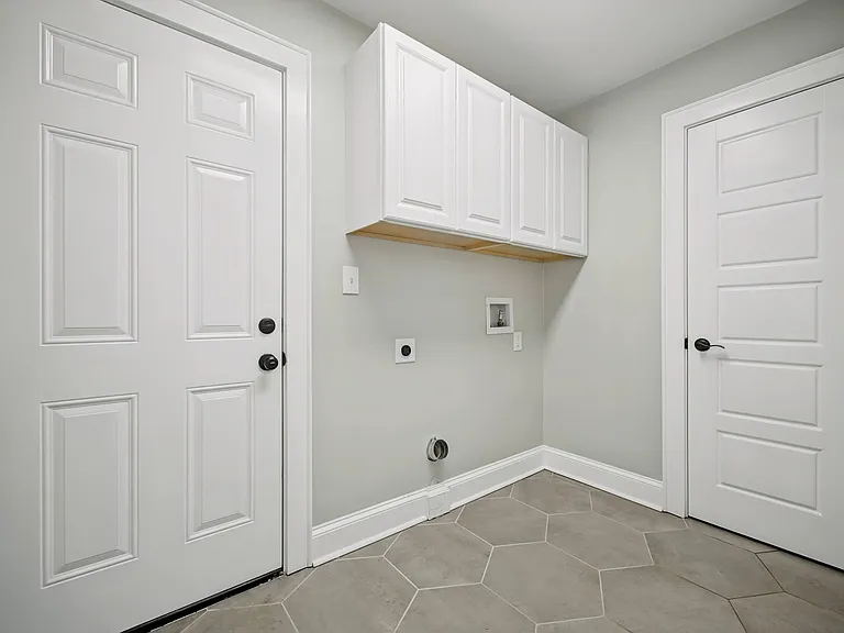 6048 River Rd — Photo 25