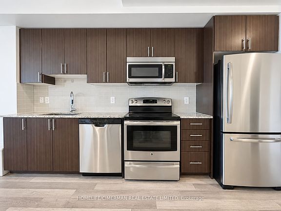 5th image of 7171 Yonge St Unit 2103