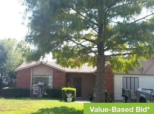 1906 Baywood Ln, Arlington, TX 76014