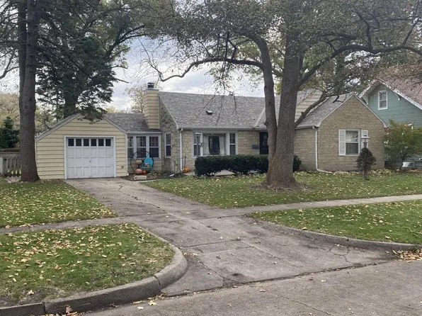 1744 N H St, Fremont, NE 68025