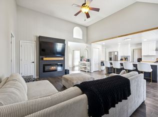 963 Beldon Station Ln, Clarksville, TN