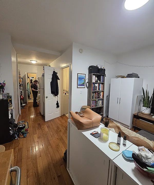 1st image of 264 E 2nd St #37