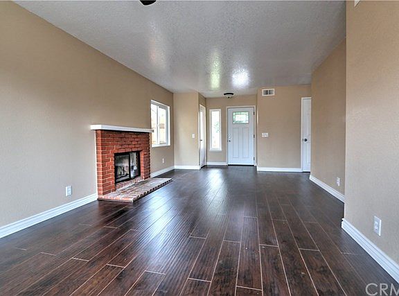 3rd image of 1284 S Beechwood Ave