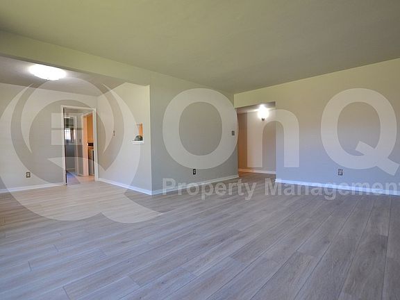 5th image of 1930 E Solano Dr
