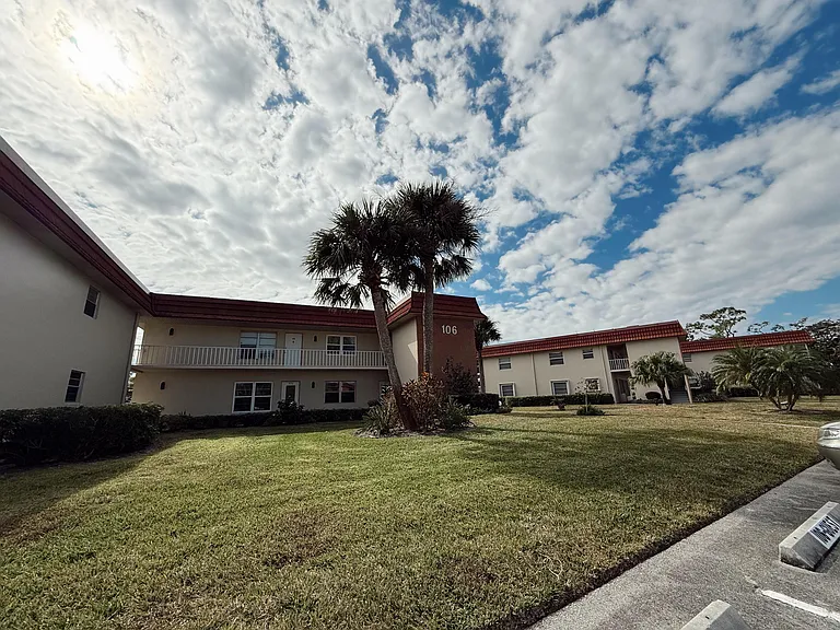 106 Spring Lake Ct #201 — Photo 23