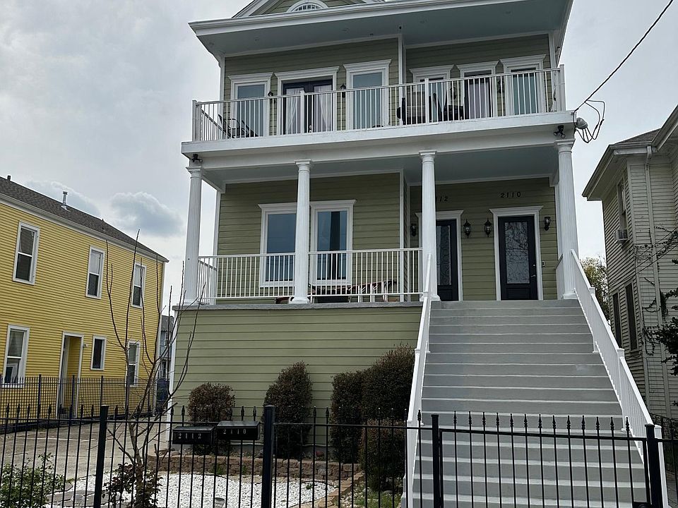 1st image of 2110 Marengo St #2