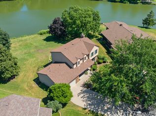 36 Crofton Ct, Oswego, IL 60543