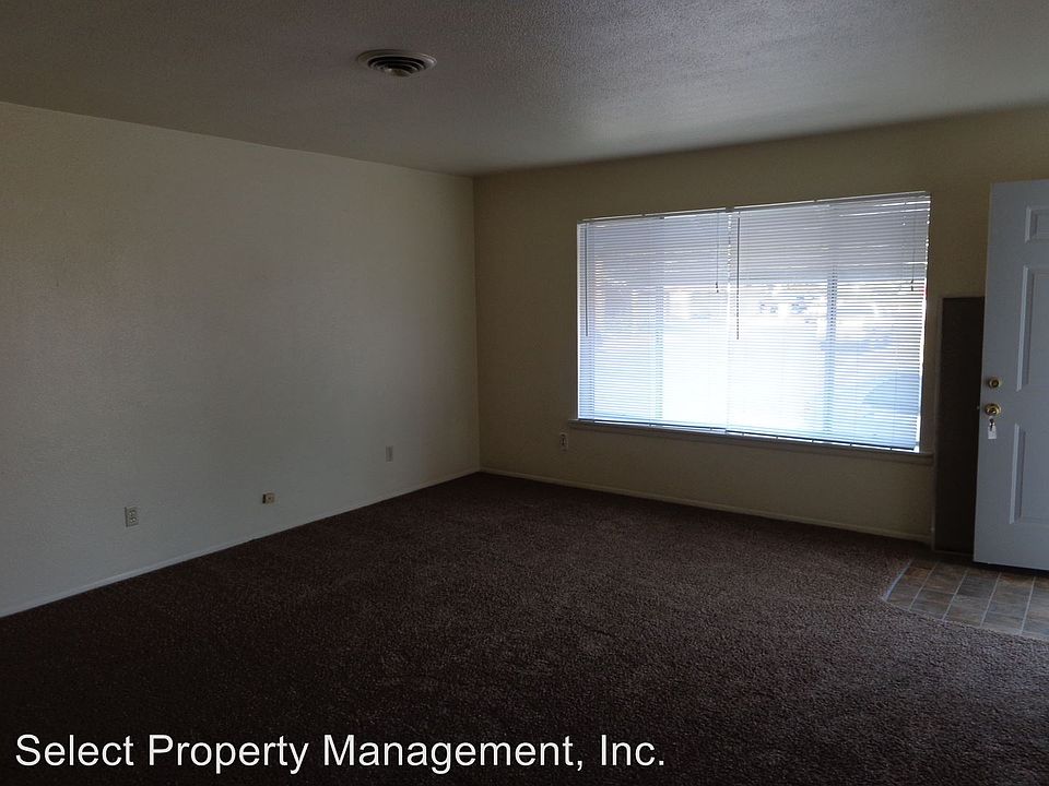 2nd image of 757 Bromley Ave