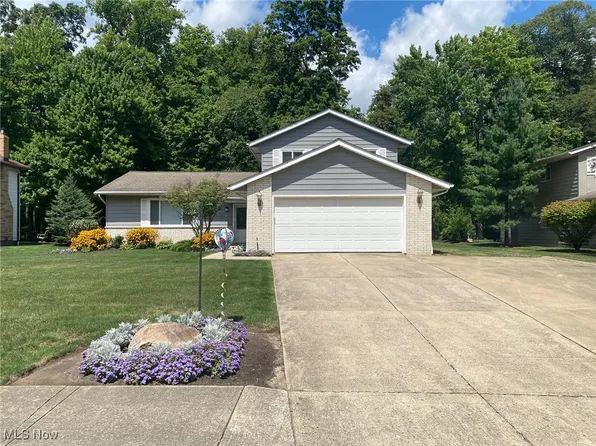 14080 Wilma Dr, Strongsville, OH 44136