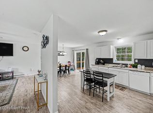 8440 Bear Trail Dr, Tobyhanna, PA 18466