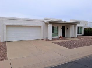 814 E Michelle Dr, Phoenix, AZ 85022