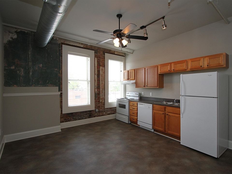 1st image of 249 Magnolia St APT 306