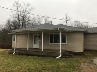 101 W 2nd St, Albany, IN 47320