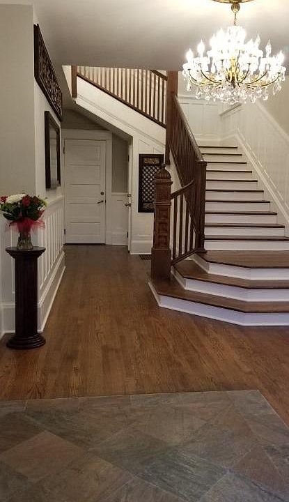 Building Foyer