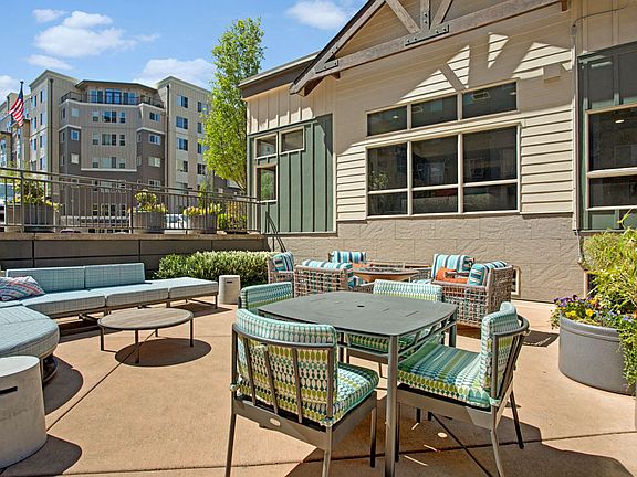 Echo Lake Pool Deck