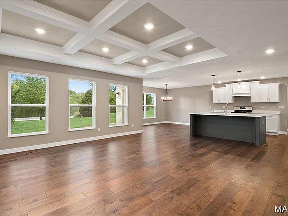 3rd image of 401 Marbleton Cir