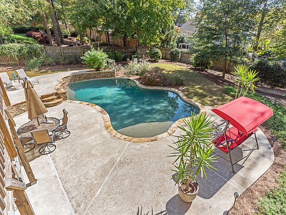4th image of 2480 Chancery Pl NE