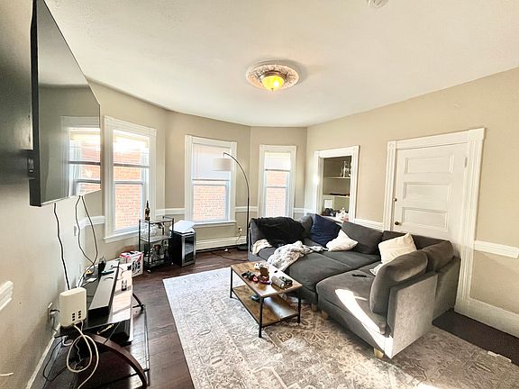 3rd image of 11 Carmel St #3