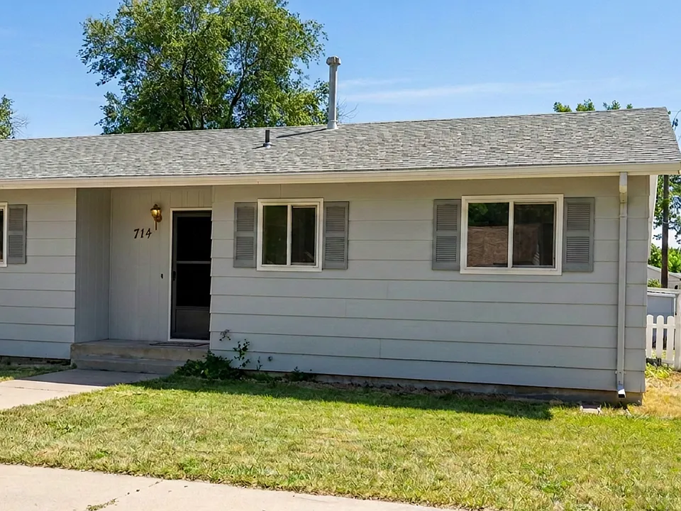 714 Woodlawn Ave