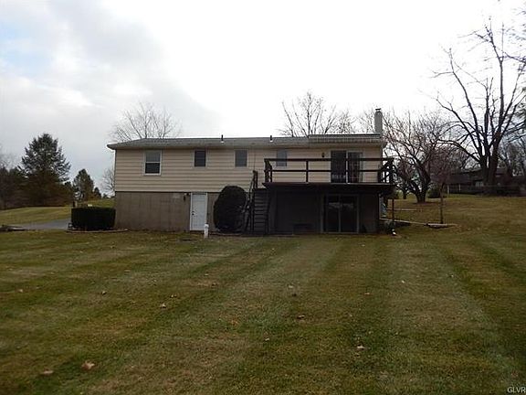 3rd image of 3626 Spire Dr