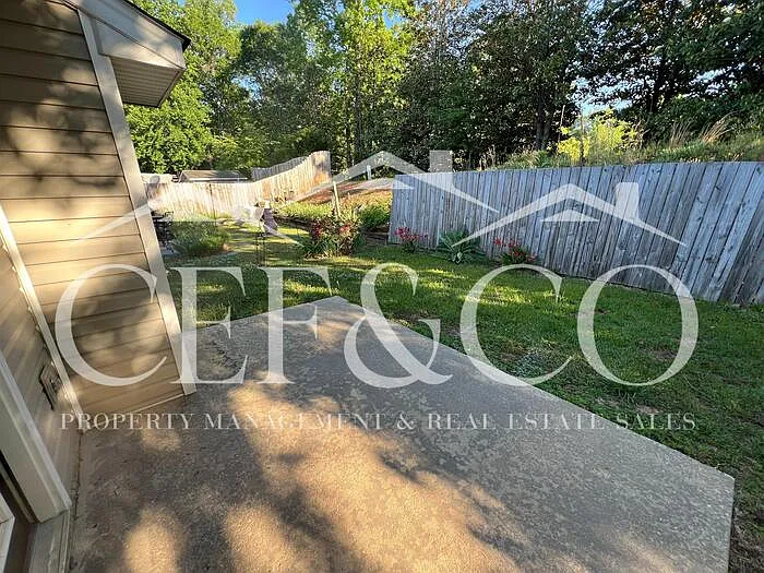 61 Sweetbriar Ln — Photo 8