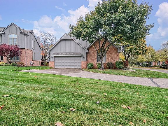 2nd image of 37550 Avon Ln Unit 39-1