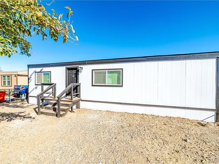 4562 N Glen Rd — Photo 3