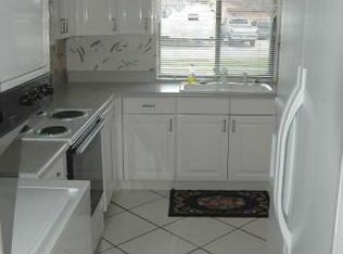 3738 Pinehurst Dr APT B, Lake Worth, FL 33467
